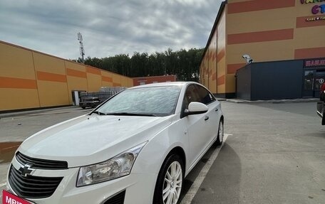 Chevrolet Cruze II, 2013 год, 820 000 рублей, 2 фотография