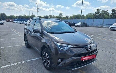 Toyota RAV4, 2018 год, 2 680 000 рублей, 2 фотография