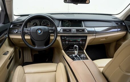 BMW 7 серия, 2013 год, 2 470 000 рублей, 6 фотография