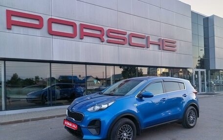 KIA Sportage IV рестайлинг, 2019 год, 2 300 000 рублей, 1 фотография