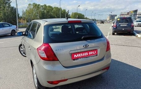 KIA cee'd I рестайлинг, 2011 год, 900 000 рублей, 3 фотография