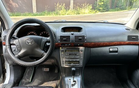 Toyota Avensis III рестайлинг, 2004 год, 980 000 рублей, 6 фотография