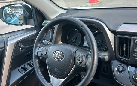 Toyota RAV4, 2018 год, 2 950 000 рублей, 19 фотография