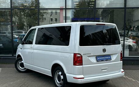 Volkswagen Multivan T6 рестайлинг, 2019 год, 4 550 000 рублей, 6 фотография