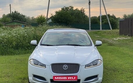 Jaguar XF I рестайлинг, 2013 год, 1 090 000 рублей, 1 фотография