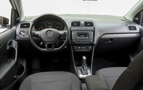 Volkswagen Polo VI (EU Market), 2017 год, 1 470 000 рублей, 6 фотография