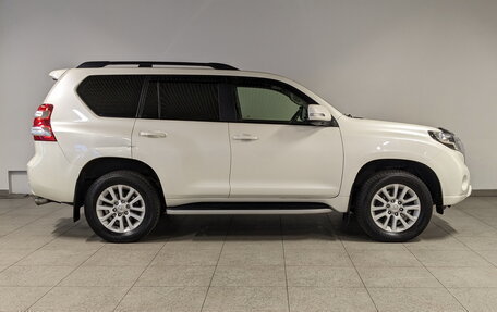 Toyota Land Cruiser Prado 150 рестайлинг 2, 2014 год, 3 150 000 рублей, 4 фотография