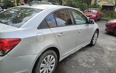 Chevrolet Cruze II, 2011 год, 700 000 рублей, 4 фотография