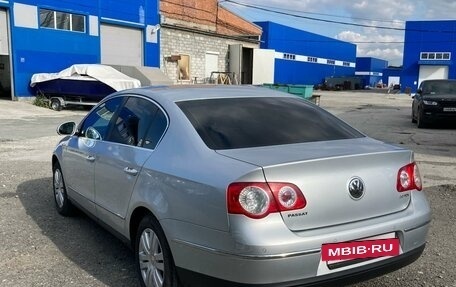 Volkswagen Passat B6, 2010 год, 880 000 рублей, 3 фотография