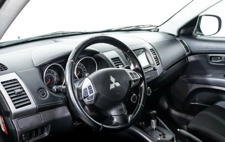 Mitsubishi Outlander III рестайлинг 3, 2010 год, 999 000 рублей, 11 фотография