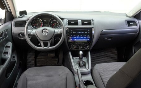 Volkswagen Jetta VI, 2015 год, 1 520 000 рублей, 6 фотография