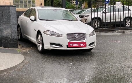 Jaguar XF I рестайлинг, 2013 год, 1 090 000 рублей, 9 фотография