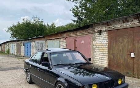 BMW 5 серия, 1990 год, 450 000 рублей, 3 фотография