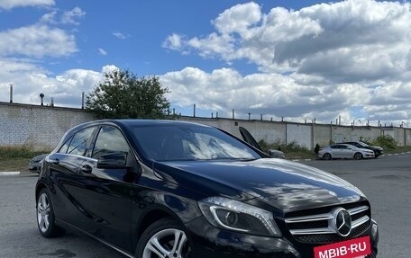 Mercedes-Benz A-Класс, 2014 год, 1 690 000 рублей, 2 фотография