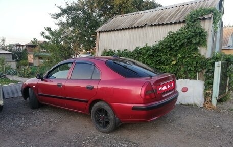 Mitsubishi Carisma I, 2001 год, 299 000 рублей, 3 фотография