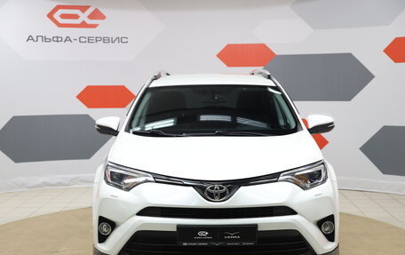 Toyota RAV4, 2018 год, 2 590 000 рублей, 2 фотография