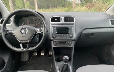 Volkswagen Polo VI (EU Market), 2016 год, 1 100 000 рублей, 11 фотография