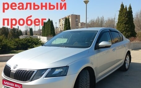 Skoda Octavia, 2017 год, 1 750 000 рублей, 2 фотография