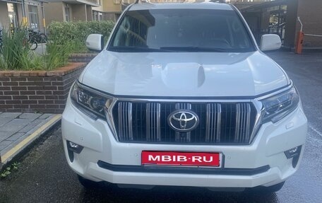 Toyota Land Cruiser Prado 150 рестайлинг 2, 2019 год, 5 850 000 рублей, 1 фотография