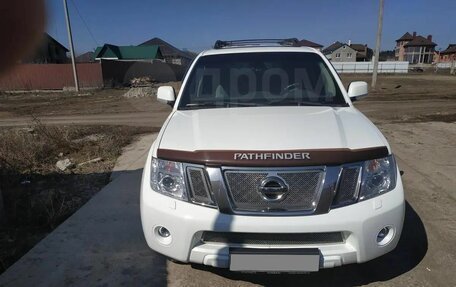 Nissan Pathfinder, 2011 год, 2 300 000 рублей, 1 фотография