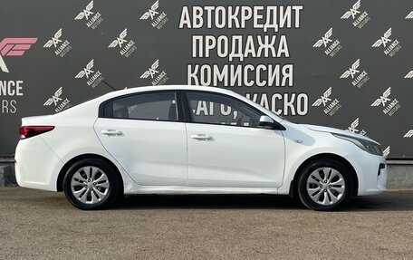 KIA Rio IV, 2018 год, 865 000 рублей, 8 фотография