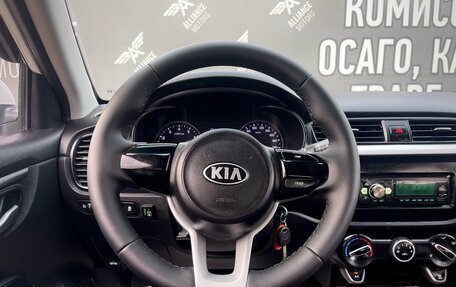 KIA Rio IV, 2018 год, 995 000 рублей, 20 фотография