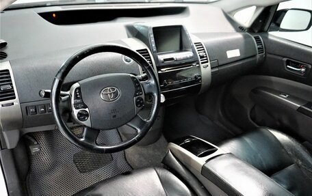 Toyota Prius, 2009 год, 849 000 рублей, 8 фотография