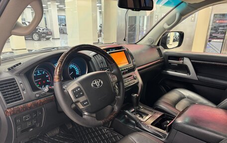 Toyota Land Cruiser 200, 2011 год, 3 899 000 рублей, 10 фотография