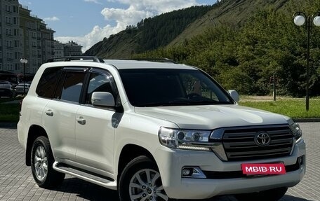 Toyota Land Cruiser 200, 2019 год, 8 250 000 рублей, 3 фотография