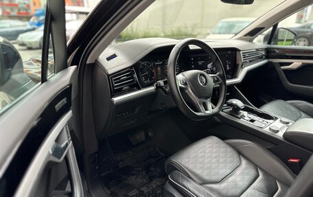 Volkswagen Touareg III, 2019 год, 6 100 000 рублей, 7 фотография