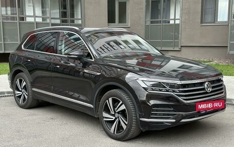 Volkswagen Touareg III, 2019 год, 6 100 000 рублей, 3 фотография