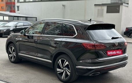 Volkswagen Touareg III, 2019 год, 6 100 000 рублей, 6 фотография