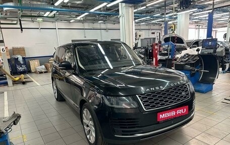 Land Rover Range Rover IV рестайлинг, 2018 год, 7 797 000 рублей, 2 фотография