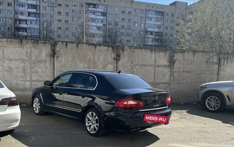 Skoda Superb III рестайлинг, 2012 год, 999 990 рублей, 4 фотография