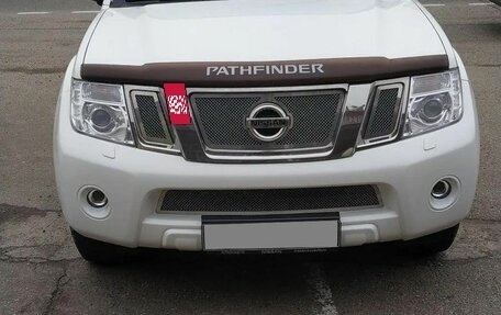 Nissan Pathfinder, 2011 год, 2 300 000 рублей, 2 фотография