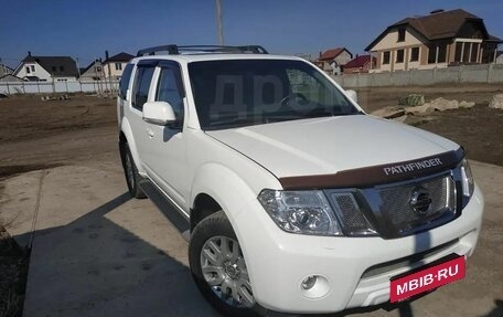 Nissan Pathfinder, 2011 год, 2 300 000 рублей, 3 фотография