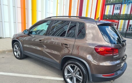 Volkswagen Tiguan I, 2016 год, 2 500 000 рублей, 4 фотография