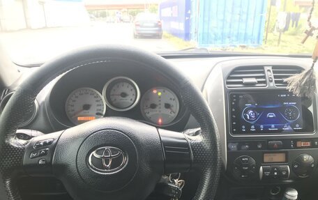 Toyota RAV4, 2005 год, 1 000 000 рублей, 11 фотография