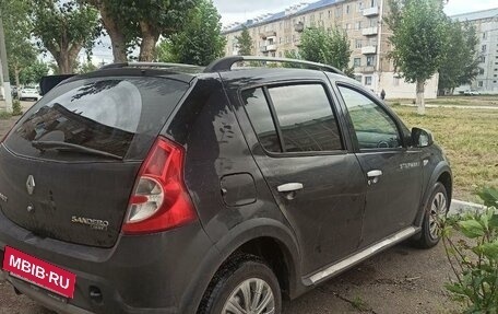 Renault Sandero I, 2012 год, 700 000 рублей, 2 фотография