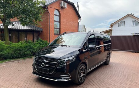 Mercedes-Benz V-Класс, 2024 год, 18 500 000 рублей, 30 фотография