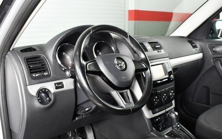 Skoda Yeti I рестайлинг, 2015 год, 1 510 995 рублей, 6 фотография