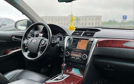 Toyota Camry, 2013 год, 1 620 000 рублей, 6 фотография