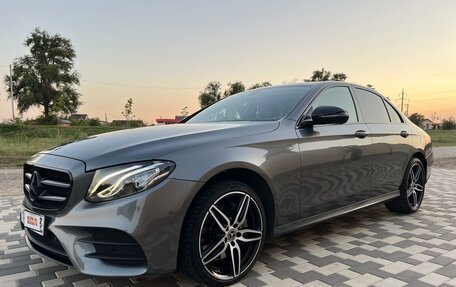 Mercedes-Benz E-Класс, 2017 год, 3 250 000 рублей, 2 фотография