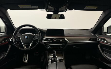 BMW 5 серия, 2017 год, 3 985 000 рублей, 9 фотография