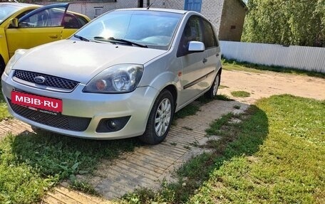 Ford Fiesta, 2008 год, 530 000 рублей, 2 фотография