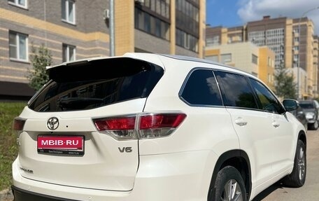 Toyota Highlander III, 2014 год, 3 333 000 рублей, 6 фотография