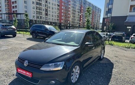 Volkswagen Jetta VI, 2013 год, 950 000 рублей, 1 фотография