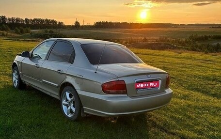 Hyundai Sonata IV рестайлинг, 2004 год, 270 000 рублей, 1 фотография