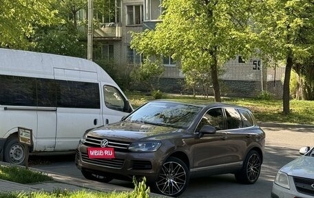 Volkswagen Touareg III, 2012 год, 3 100 000 рублей, 1 фотография