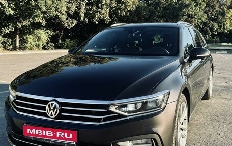 Volkswagen Passat B8 рестайлинг, 2020 год, 2 990 000 рублей, 27 фотография